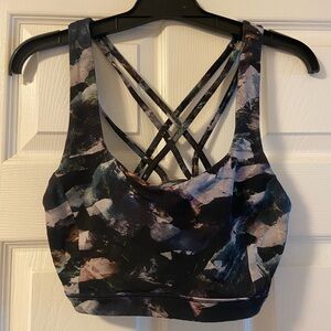 Women's Lululemon Multicolor Strappy Sports Bra size 8